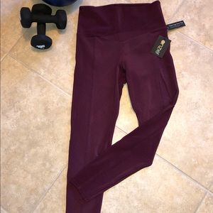 ONZIE Sweetheart Midi Legging - NWT!